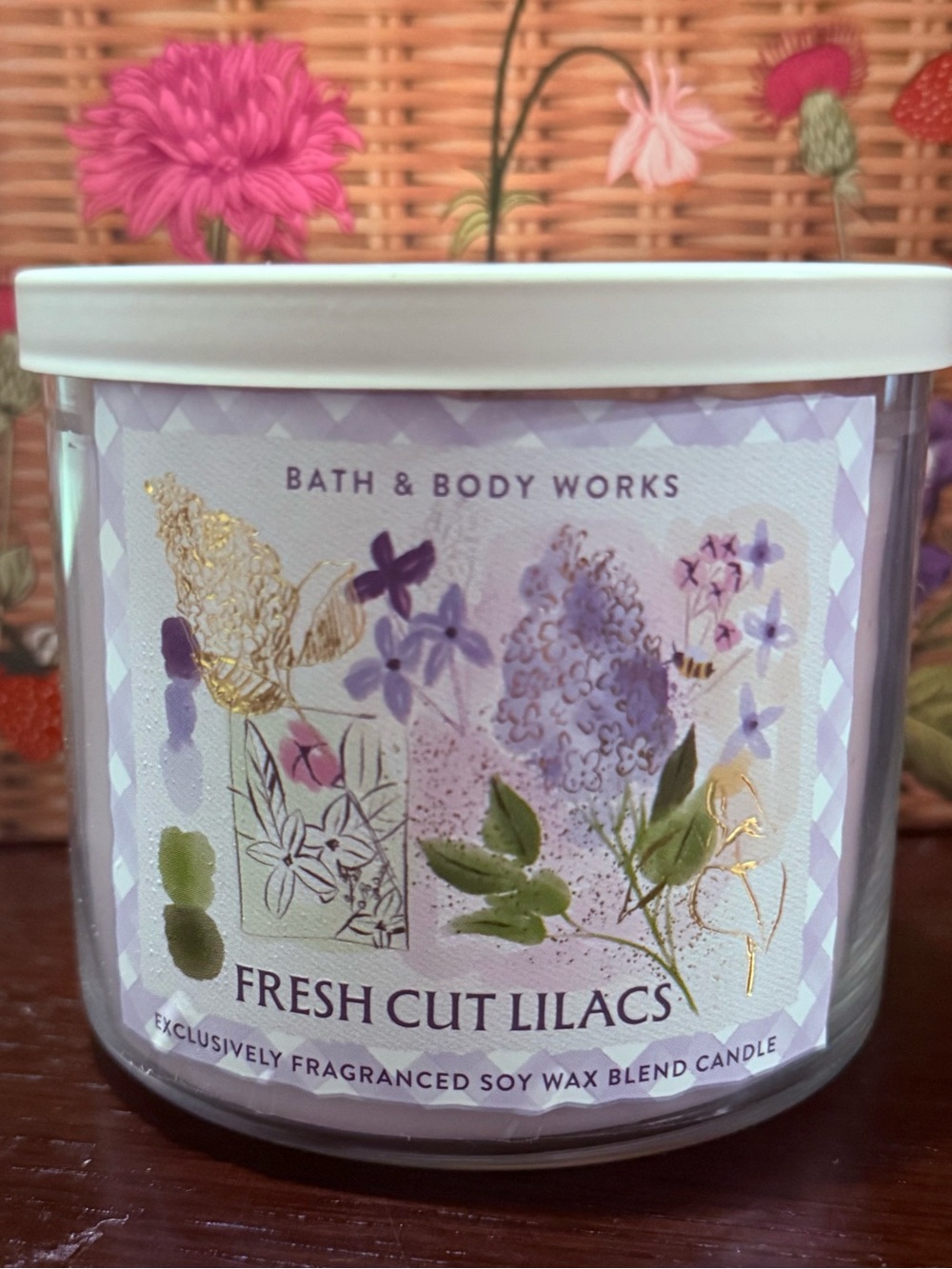Bath & Body Works Fresh Cut Lilacs Candle - Lavender & Green